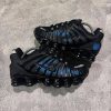 WhatsApp Image 2025-12-18 at 10.04.32 AM Nike Shox – Leistung, Komfort & sportlicher Style